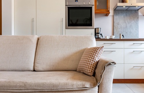 Collalbo Apartment | Holiday Apartment 'Aschnerhof Auf'm Egg' with Mountain View, Private Terrace and Wi-Fi