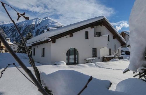 Bever Apartment | Holiday apartment Bever for 1 - 2 persons - Twin house