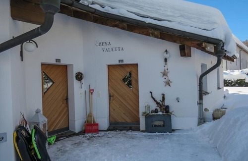 Bever Apartment | Holiday apartment Bever for 1 - 2 persons - Twin house