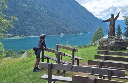 Naggl Apartment | Holiday Apartment 'Birke' with Lake View, Private Terrace and Wi-Fi
