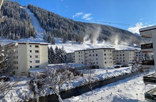 Davos Apartment | Holiday apartment Bolgen - close to everything! Bolgen, Jakobshorn, bus stop, train station, supermarket, ski school, ski rentals, restaurants and more!
