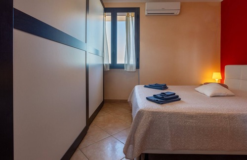 Poggiardo Apartment | Holiday Apartment "Casa Iris" with Balcony & Terrace