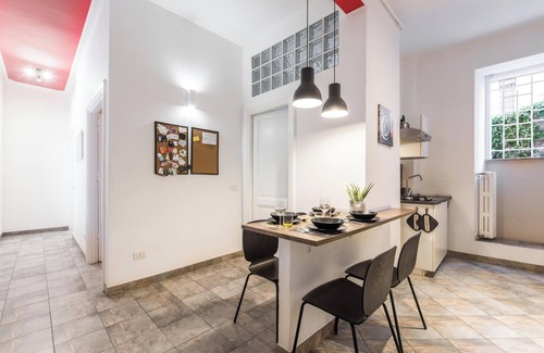 Aventine Apartment | Holiday Apartment "Domus Maximo" in Central Location with Air Con