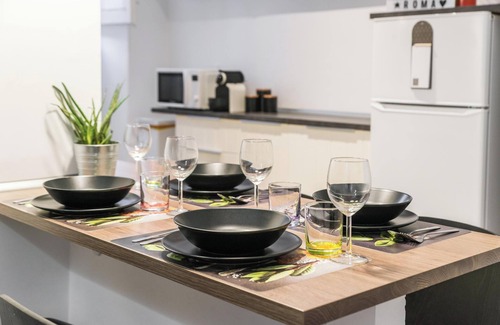 Aventine Apartment | Holiday Apartment "Domus Maximo" in Central Location with Air Con