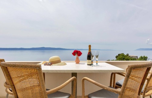 Drasnice Apartment | Holiday apartment Drasnice for 4 persons with 3 bedrooms - Holiday apartment in one or multi-family