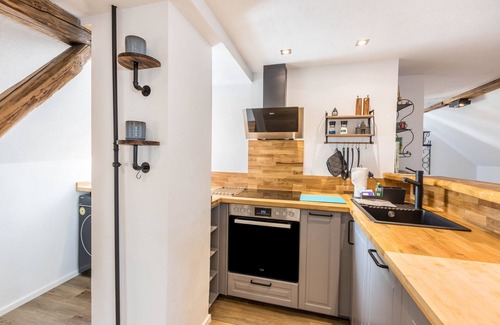 Nordhausen Apartment | Holiday Apartment 'Eichendorff Loft' with Mountain View and Wi-Fi