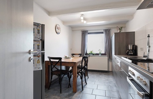 Oesterwurth House | Holiday Apartment 'Ferienhaus Op'n Doerp' with Private Terrace, Private Garden and Wi-Fi