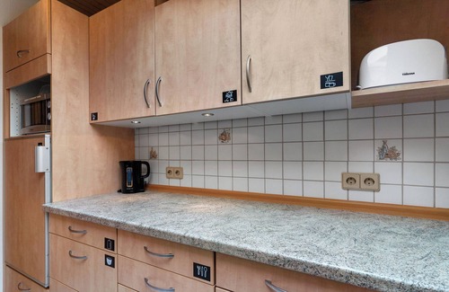 Leinstetten Apartment | Holiday Apartment "Feriendomizil Naturliebe" with Private Terrace & Wi-Fi