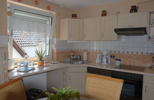 Borken Apartment | Holiday Apartment "Gabi" with Shared Garden, Balcony & Wi-Fi