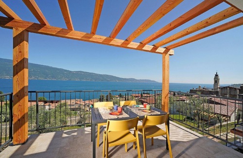 Gargnano Apartment | Holiday apartment Gargnano for 5 persons with 2 bedrooms - Holiday apartment in one or multi-family