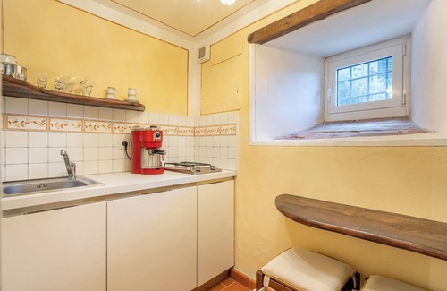 Molazzana Other | Holiday Apartment "Grillo Rosso 8" with Private Garden & Firepalce