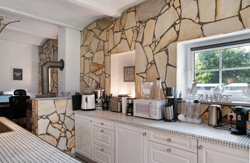Pokrent Apartment | Holiday Apartment 'Hof Musial' with Private Terrace, Shared Garden and Wi-Fi