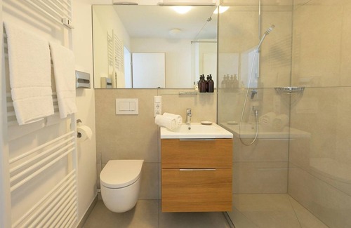 Furstenfeldbruck District Apartment | Holiday Apartment "Huber Living Deluxe 107" with Balcony & Wi-Fi