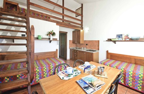 Guardistallo Apartment | Holiday apartment mit Pool und Terrasse