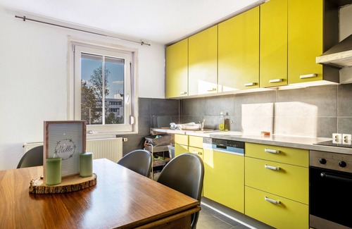 Ludwigsburg Apartment | Holiday Apartment 'Ludwigsburg' with Wi-Fi