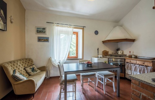 Montieri Apartment | Holiday Apartment 'Lavanda' with Mountain View, Shared Pool & Wi-Fi