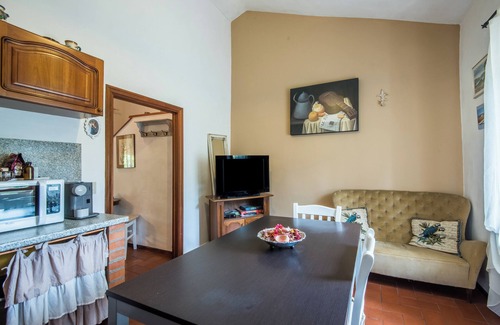 Montieri Apartment | Holiday Apartment 'Lavanda' with Mountain View, Shared Pool & Wi-Fi