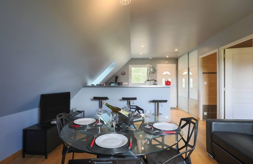 Plufur Apartment | Holiday Apartment 'Le Gite Des Vallées' with Private Terrace, Shared Garden and Wi-Fi