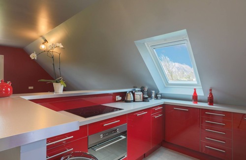 Plufur Apartment | Holiday Apartment 'Le Gite Des Vallées' with Private Terrace, Shared Garden and Wi-Fi
