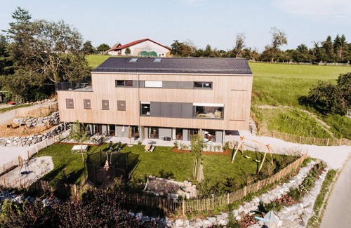 Neukirch Apartment | Holiday Apartment "Liselotte" with Terrace, Garden & Wi-Fi