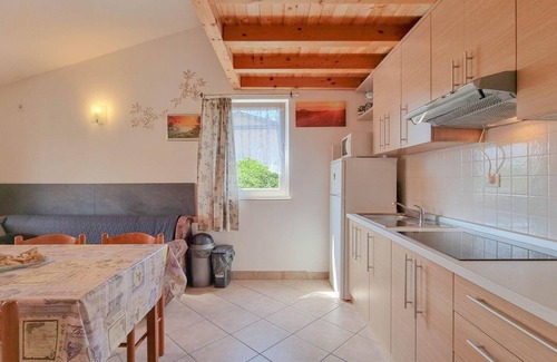 Lovrecica Apartment | Holiday apartment Lovrecica for 1 - 5 persons with 2 bedrooms - Holiday apartment