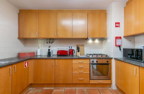 Telheiro Apartment | Holiday Apartment "Marina Park" with Private Terrace, Shared Pool & Wi-Fi