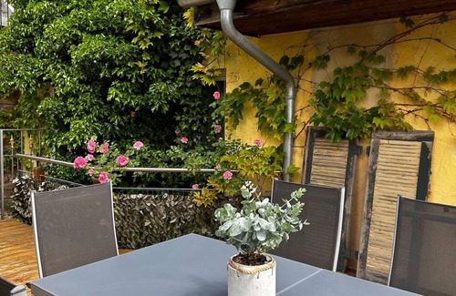 Konigheim Apartment | Holiday Apartment 'Mediterranean Yellow House' with Private Pool, Sauna and Air Conditioning