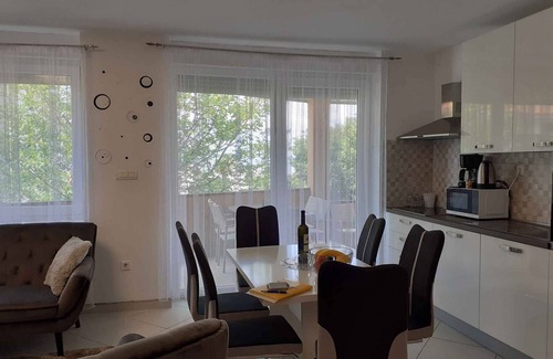 Milcetici Apartment | Holiday apartment mit Whirlpool