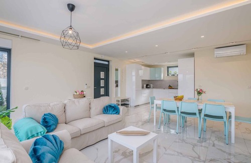 Zidarici Apartment | Holiday apartment mit privatem Pool und Meerblick