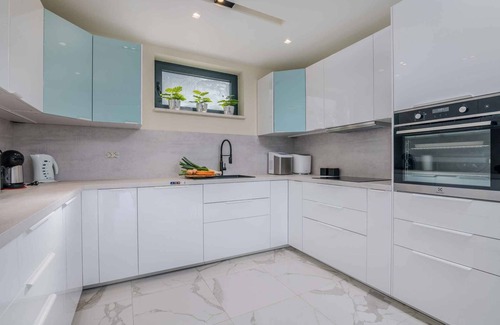 Zidarici Apartment | Holiday apartment mit privatem Pool und Meerblick
