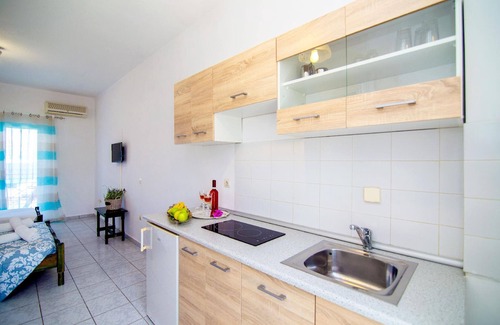 Limni Keri Apartment | Holiday apartment Mouzaki for 1 - 2 persons - Holiday apartment in one or multi-family house