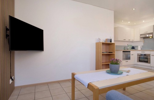 Langenargen Apartment | Holiday Apartment “OG4” in “Heinemann Guest House” Directly on Lake Constance