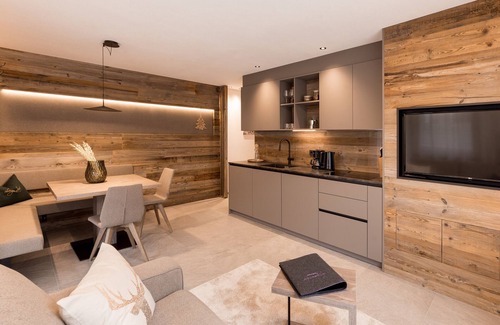 Santo Stefano Apartment | Holiday Apartment 'Obergasserhof Waldruhe' with Mountain View, Shared Garden & Wi-Fi