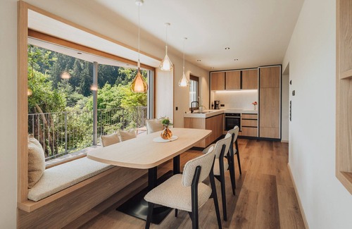 Rifiano Apartment | Holiday Apartment "Oberegghof Laugen" with Mountain View and Wi-Fi
