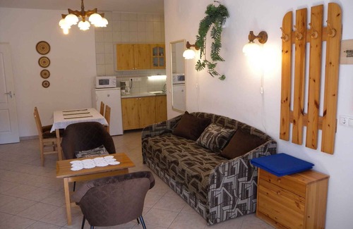 Zalakaros Apartment | Holiday apartment on the ground floor with terrace
