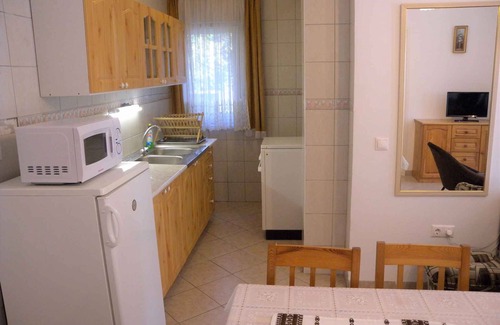 Zalakaros Apartment | Holiday apartment on the ground floor with terrace