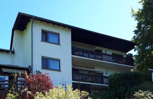 Weilburg Apartment | Holiday Apartment 'Osterwiese' with Private Terrace, Private Garden and Wi-Fi