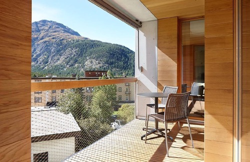 Pontresina Apartment | Holiday apartment Pontresina for 1 - 6 persons with 3 bedrooms - Holiday apartment