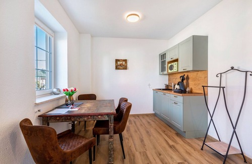 Oxenbronn Apartment | Holiday Apartment 'Romantika - Ground Floor' with Shared Garden and Wi-Fi