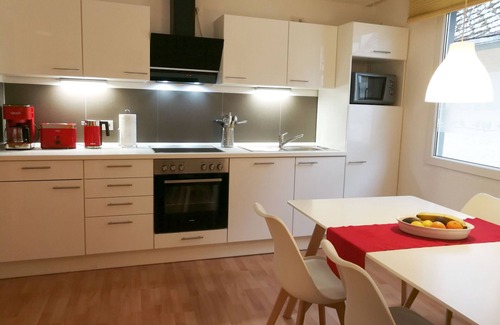 Neuendorf Apartment | Holiday Apartment 'Rheinblick Wohnung 2' with Shared Terrace, Shared Garden and Wi-Fi