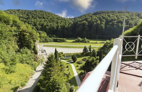 Bad Urach Apartment | Holiday Apartment 'Romance in the Castle' with Mountain View, Private Garden and Wi-Fi