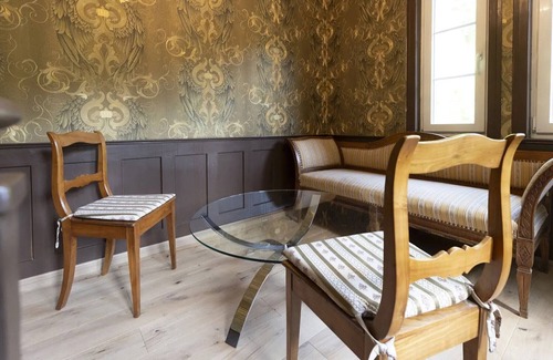 Bad Urach Apartment | Holiday Apartment 'Romance in the Castle' with Mountain View, Private Garden and Wi-Fi
