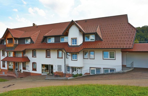 Biederbach Apartment | Holiday Apartment 'Talblick' with Balcony and Wi-Fi
