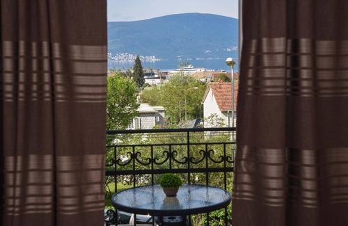 Tomicici Apartment | Holiday apartment Tivat for 2 persons - Twin house