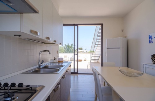 Torre Specchia Ruggeri Apartment | Holiday Apartment 'Villa Scoglio' near Sea with Garden & Private Terrace