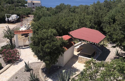 Sveti Juraj Apartment | Holiday apartment with terrace near the sea