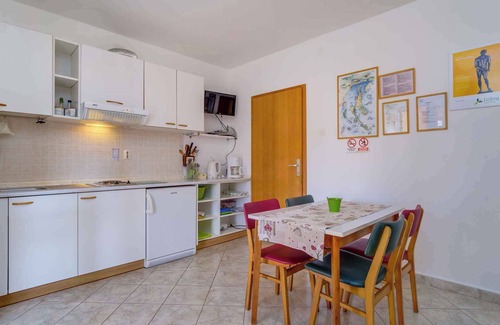 Veli Losinj Apartment | Holiday apartment with air conditioning and Internet