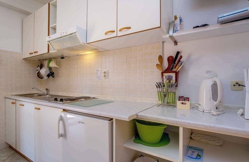 Veli Losinj Apartment | Holiday apartment with air conditioning and Internet