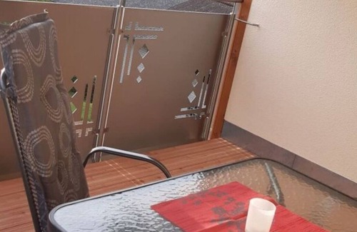 Konigheim Apartment | Holiday apartment wine bar