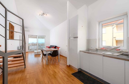 Zambratija Apartment | Holiday apartment with air conditioning and Internet